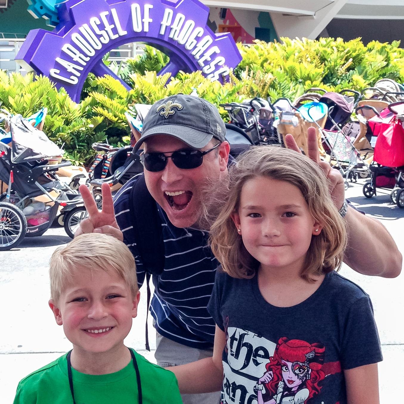 dizwiz's profile picture. IT Director, born and raised in #NOLA, took a 13-year detour to Orlando, but back in NOLA; #Disney Geek and host of Starport75 https://t.co/3nR75JZ6ZX