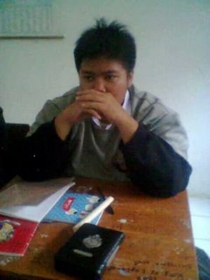Selalu berjalan di jalur yg sa6ma ..
7CC19F5B