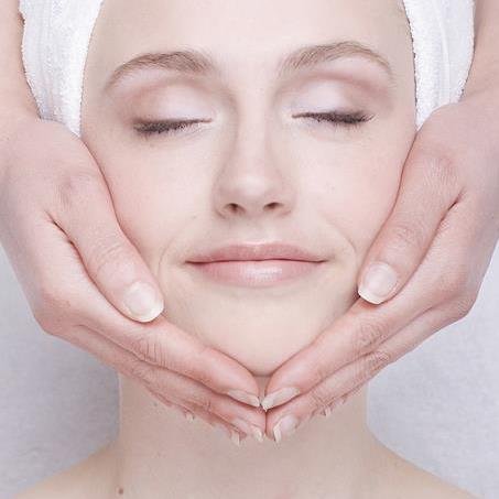 schoonheids #pedicure #reumatisch #diabetes #makeup #manicure #gelnagellak #sieraden