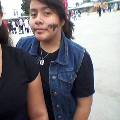 obssesed with :Steven Fernandez ,Cameron , Nash , Hayes. 5SOS is life . steven follows ^.^ choir is life. the squad ^