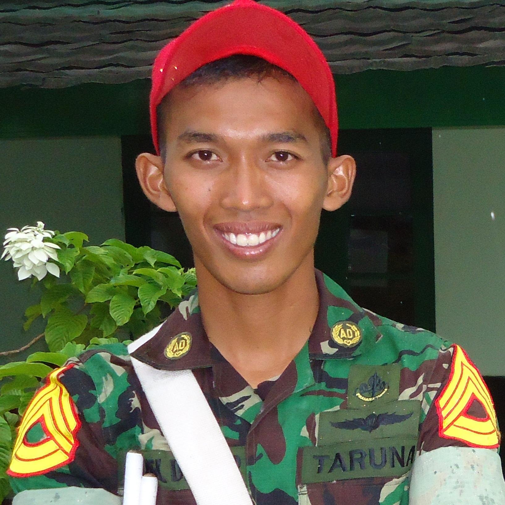 arldianpras's profile picture. The Big Family Purna Paskibraka Indonesia 2009