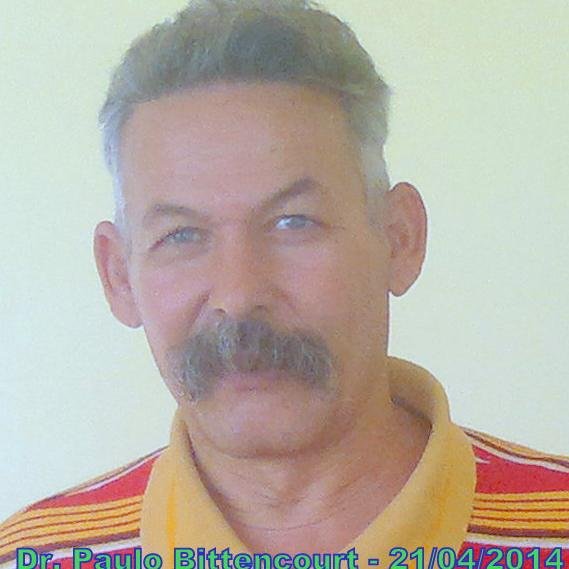 Advogado, artista plástico, escritor, poeta, compositor, produtor, arranjador, músico autodidata e intérprete. Progressista.  Nome artístico: ZOROASTRO