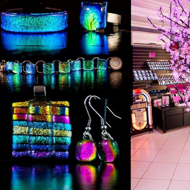 ElementsBonaire's profile picture. 