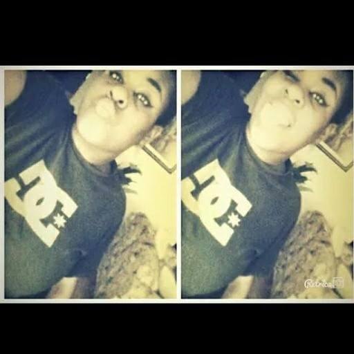 Deannababy1000's profile picture. Im a singer I lover to sing I used to wake up early in the morning and sing a lot of songs but my goal is to write my own songs and share them but follow me 3