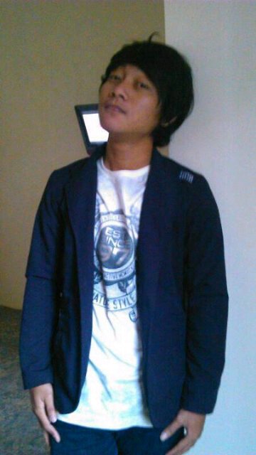 yuk di follow ya?? Twit baru nie... :)