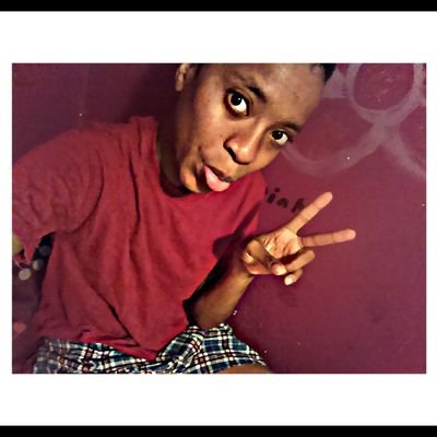 hi  my name is Mariah Webster ** dancer 
fashion designer
arts