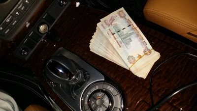 بسافر لمدة اسبوع وابا وحدة تصاحبني .. التذاكر والفندق علي..والجادة تطلب الرقم وتتواصل .. ونتقابل قبل السفر عشان التفاصيل.
