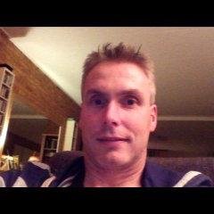 accountant, vader, muziek (van piano tot metal), poker, Groenlo, SV Grol, AZ, lekker eten, zwarte cross!!