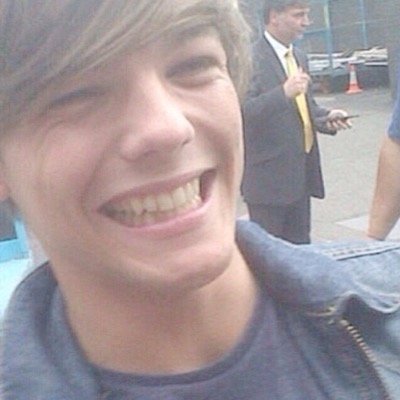 Follow @pamperedlouis