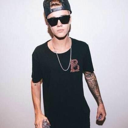 Belieber Boy Forever ! I love Justin Bieber and the best thing that happened to me in my life . 
Facebook:https://t.co/hNMJunqRCT