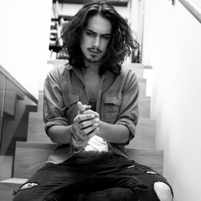 I'm the real Avan Jogia, though sometimes it seems like a parody account. [Fake]