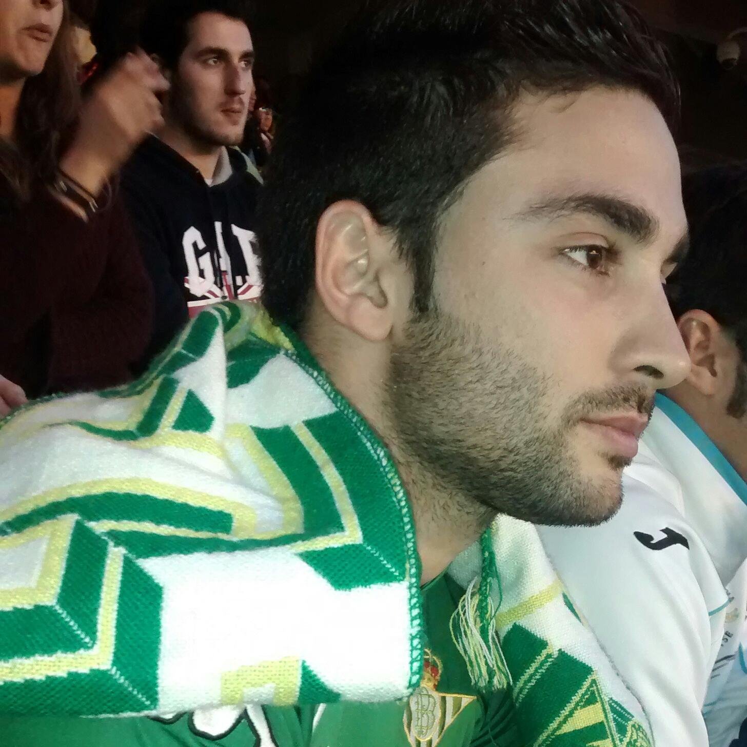 Nacido en POZOBLANCO(Cordoba). Jugador del C.D.POZOBLANCO