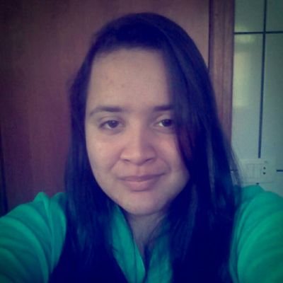 Abraços quentinhos, café, paramore e poesia.