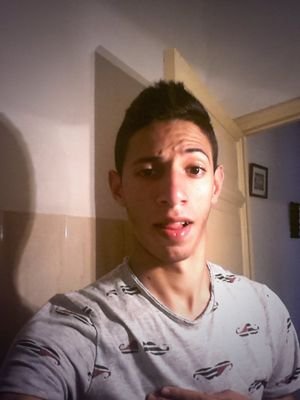 Dando guerra desde el 27 de marzo del 96 ,soy racista ante la gente falsa ,hoy en dia quedan muy poco amigos dios vendiga mis enemigos C'est ma vie