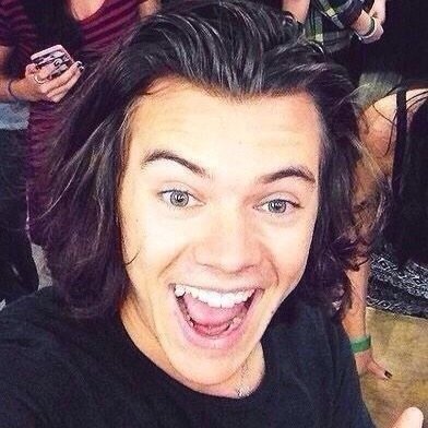 hello beautiful, please can you follow @cherishinghs thank you