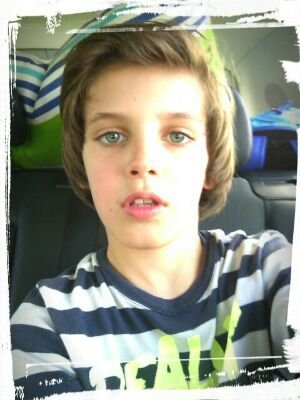 YLLI@