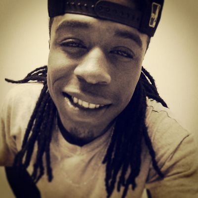 I live my life smoke diz weed & do wat da fuc I wanna