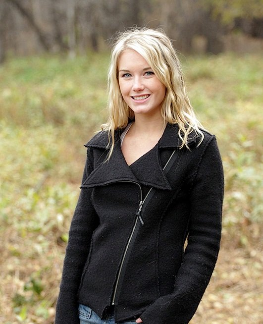 IrisLyons11's profile picture. 