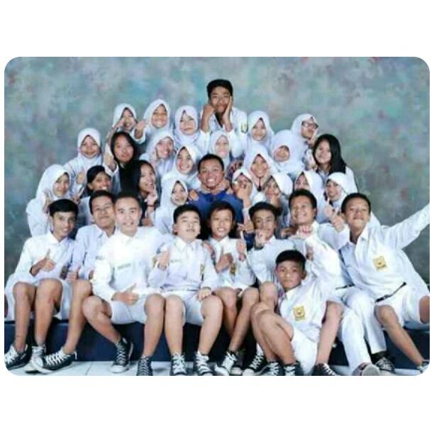 Division9D's profile picture. • Innovative & Smartest of Spensa. Never give up! Ibu Ani Kartika • 44 Siswa •