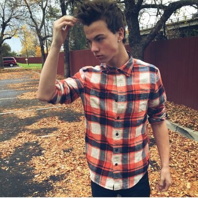 Hey! You got free follow from @emblem3xmagcon so please go follow her and ask for a follow back! Don't follow this account!