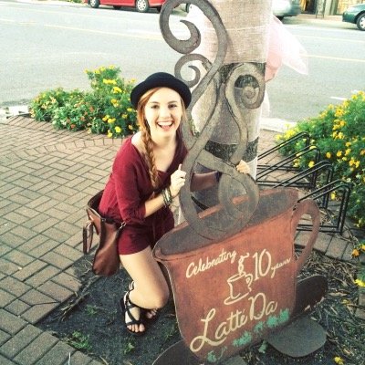 clarebear_223's profile picture. i like dumb music, nature, and the chicken emoji.