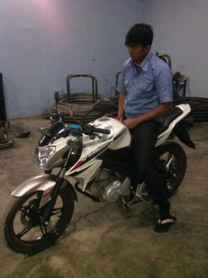 w memang gak tajir,, tapi w nyari duit sendiri