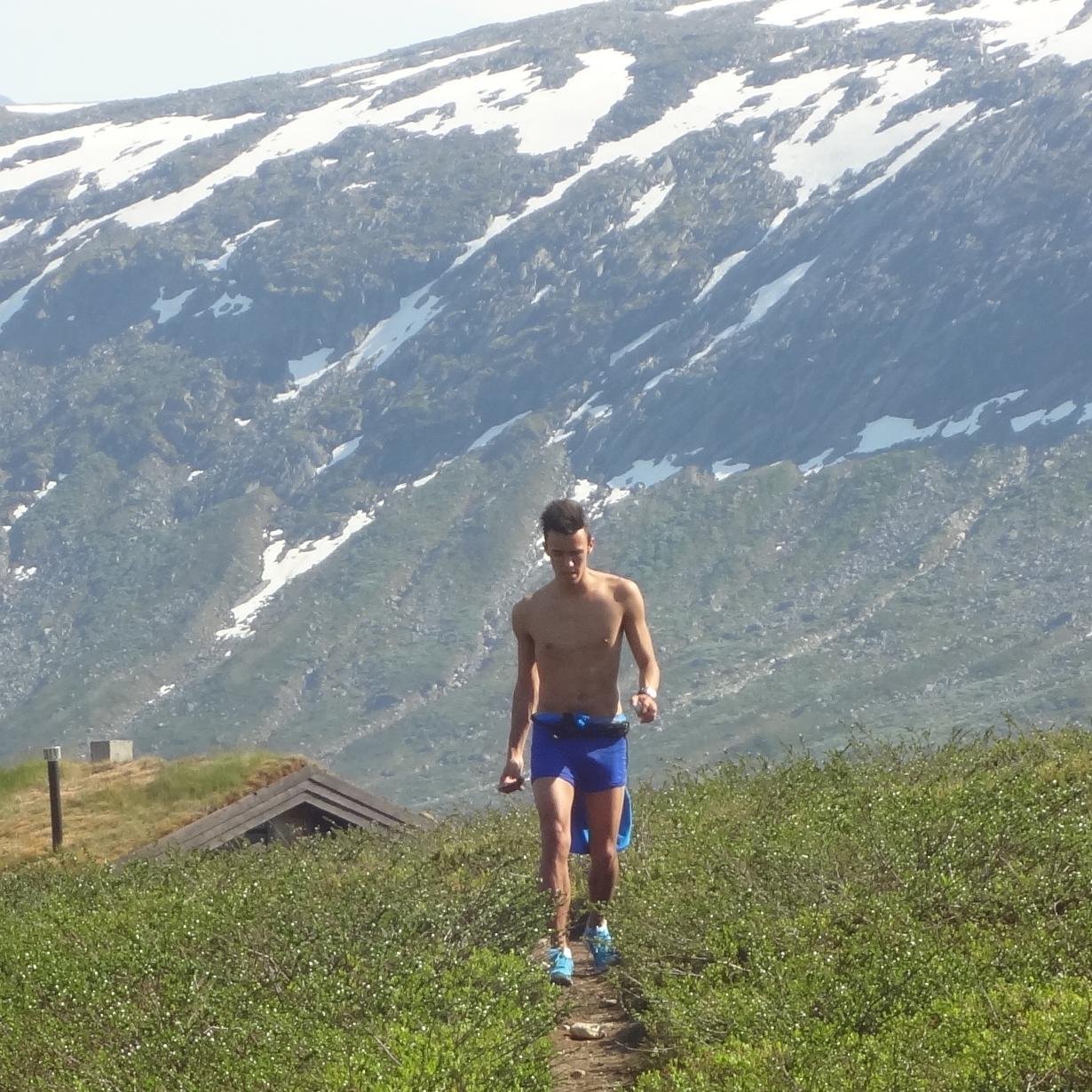 Kentjo93's profile picture. En robust Nesning som spiller fotball i Dala. Ironi spiller ikke på lag med meg.