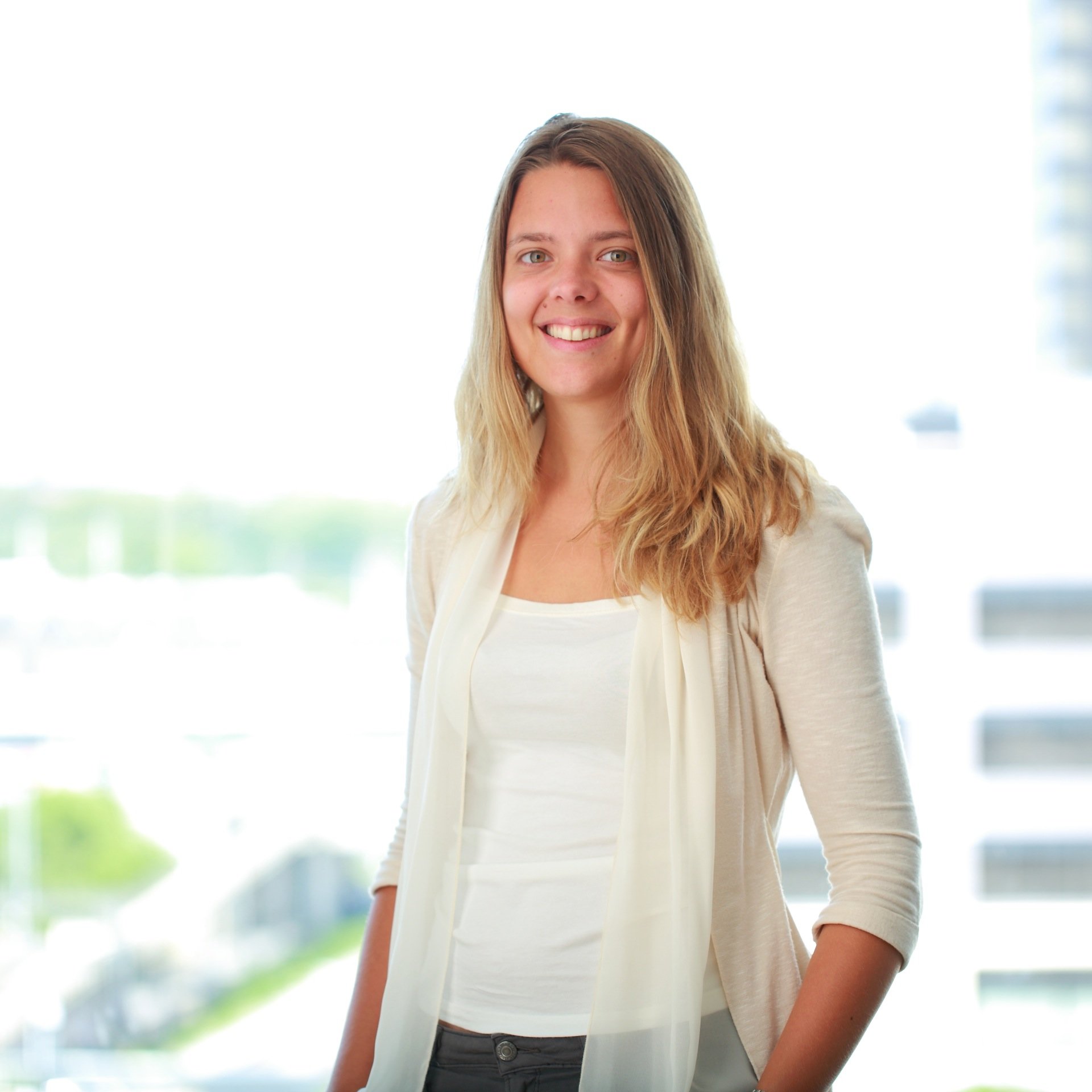 Amazon Books, Wharton MBA, avid reader and passionate about the publishing industry