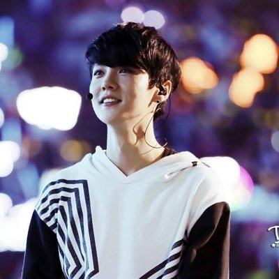 Luhan oppa,Please come to EXO back!!!!We miss you,oppa!