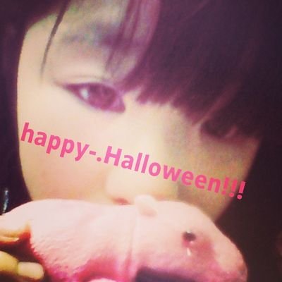 インスタグラム→@aru.popo1250    リアルで小5の11才。今は片思い中ー。フォローは,女子限定。前まで,あるぽぽで,Twitterやってました.