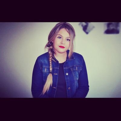 •°Axelle_Cheranti•° : Je sais pas quoi faire de ma bio donc follow me je follow back