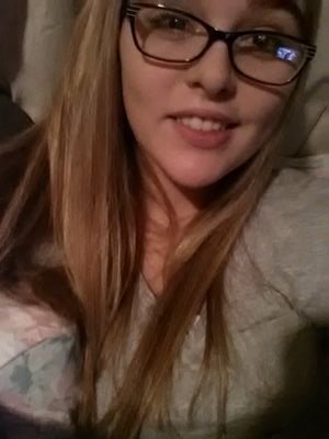 MaryAlvey's profile picture. my life consists of startbucks and golf ⛳