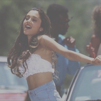 ♡did I mention that i love ariana grande♡