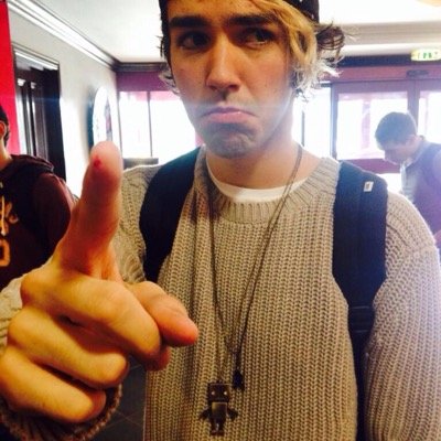 anotherfreeone1's profile picture. FOLLOW @ODDLYABBY FOR MORE FREE FOLLOWS