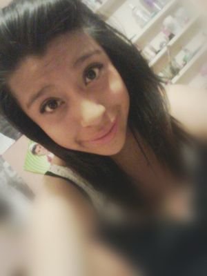 Soy Belieber Tengo Novio Lo Quiero Mucho:3 Me Gusta Ser Sociable Como Me Tratan Los Trato:3