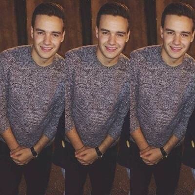 i love one direction like i love pizza
follow my instagram: yazonedirection