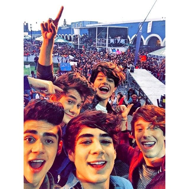 Cuenta official coder deSonora  espero que los chico de @somosCD9 vengan pronto a sonora las coders  nos moriomos por conocerlos
Nos sigue CD9 desde 07-08-2014