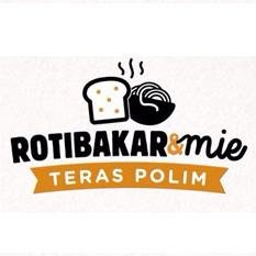 Tempat ngobrol paling asik di pangpol sambil nikmatin roti bakar dan mie ayam yang super enak rasanya. Buka sore mulai jam 17.00 sd jam 01.00.