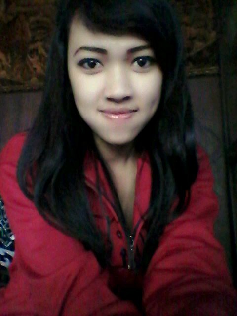 Born 06 'DEC' 94
Love family Love my self and Love you :*
always Be strong,be the best and be my self :) *aku akan membahagiakan orang yg membuat saya bahagia*