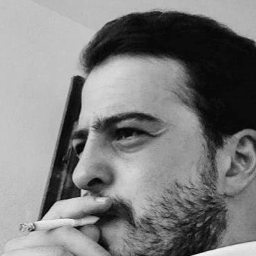 ammirshiply's profile picture. ‏في البحر اجد ذاتي ولذاتي.