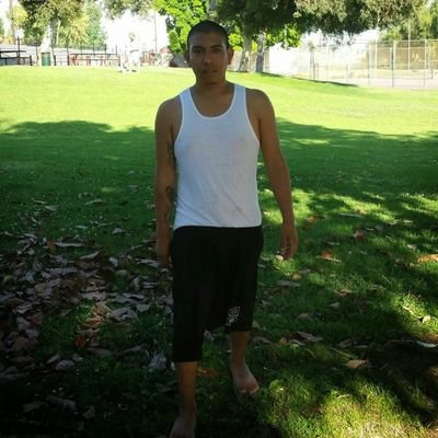 MEXICANO, 27 ANOS, (soltero), ESTUDIO CBTis #50 Mecanica Industrial. RADICO A EUU CON EL SUENO AMERICANO...? Contuinara.