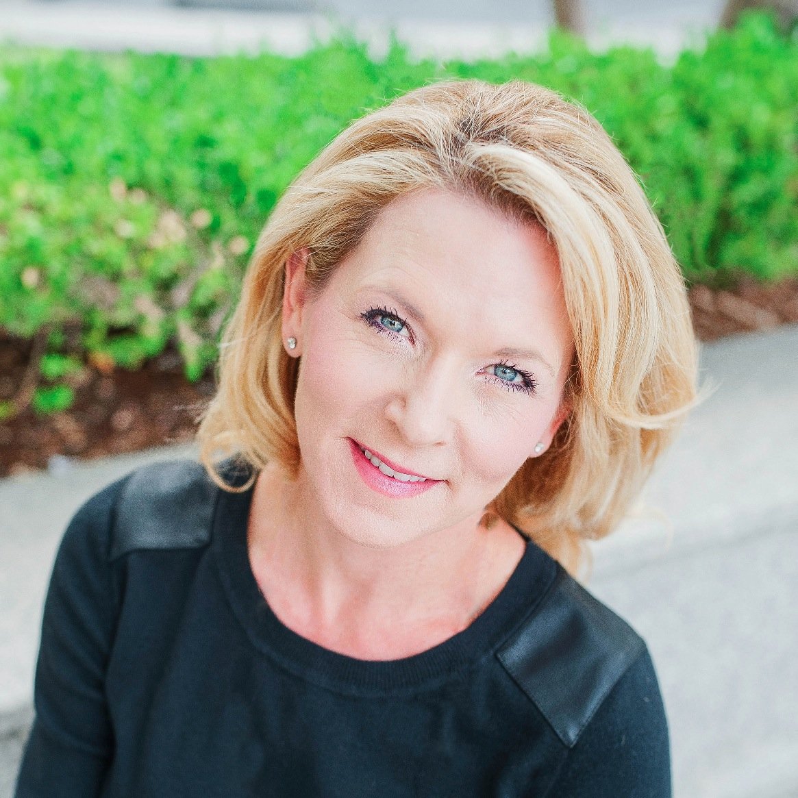 Financial Strategist and Divorce Concierge. Motivator of Women to Become the CFO of Their Lives!