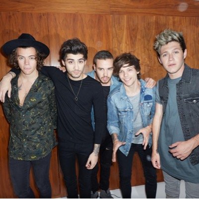 Welcome to my 0/9 world. 1D stole my heart in 2010 5SOS took the other part in 2011 I consider myself the biggest fan of 5sos next to niall horan of course