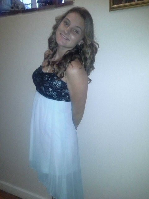 Roxy_Stuart's profile picture. Strong believer in God , trying to find my place in this world