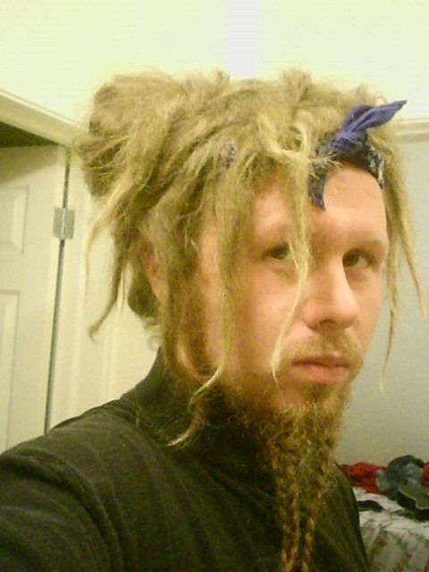 suckmytwatter's profile picture. How do you dig a hole to China