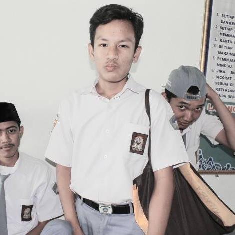 Siti Awalinah Khozanah♥