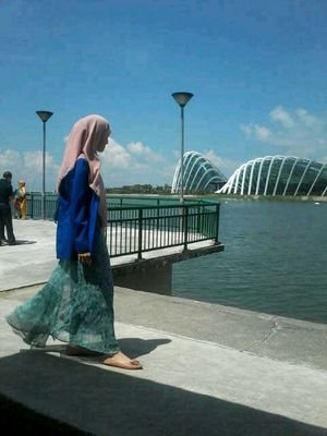 Allah's ♥♡•twin w/ @acumattamimi •moeslem•part of Farama Mulya Midwife Academy'13•bathroom singer♛