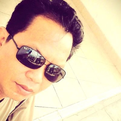 Jika hatimu lelah, istirahatlah dengan kesabaran.Ceritakan dukamu pada ketabahan.Usap air matamu dengan harapan.Jika kamu terluka, tetaplah tersenyum