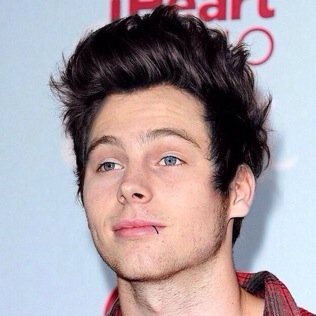 This account is for Luke fucking Hemmings to dye his hair balck