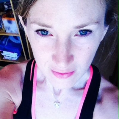 Mamá de Martina, Médico Chino, Bióloga, Entrenadora Personal, Profesora de Pilates, Entrenamiento Funcional, Gimnasia Consciente.
